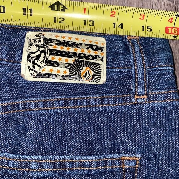 Vintage Blue denim mini skirt size 11, Volcom 5 pocket skirt EUC - Picture 5 of 7